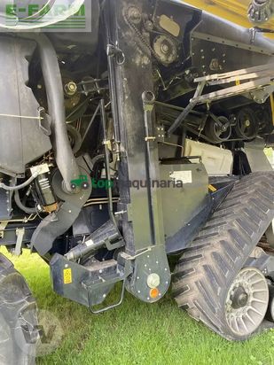 Cosechadora de Cereal - New Holland - cr 9.90