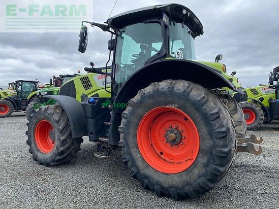 Tractor agrícola - Claas - axion 810