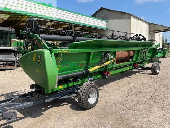 Cosechadora de Cereal - John Deere - s670