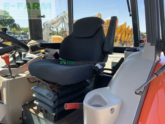 Tractor agrícola - Kubota - m7060 tractor (st23817)