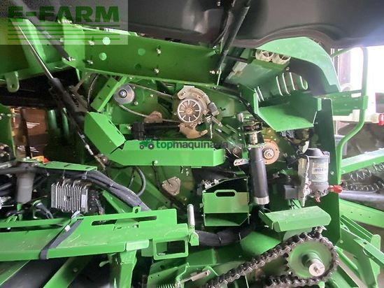 Empacadora gigant - John Deere - c441r folienbindung