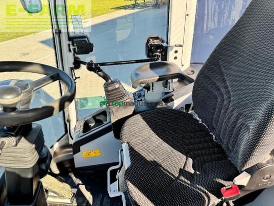 Minicargadora - Claas - torion 644 sinus stage v