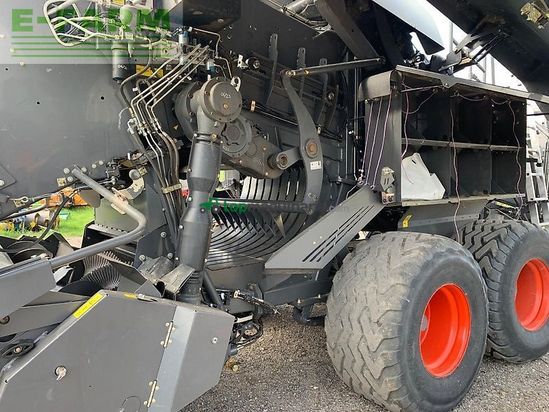 Empacadora gigant - Claas - quadrant 3300