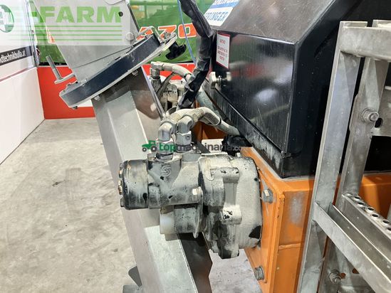 Tractor agrícola - Mercedes-benz - unimog u20