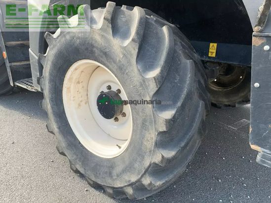 Cosechadora de Cereal - New Holland - fr 550