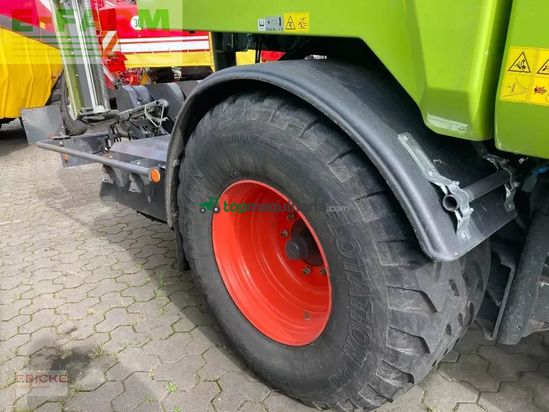 Empacadora gigant - Claas - rollant 454 uniwrap