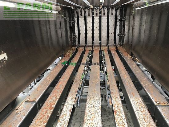 Empacadora gigant - Claas - quadrant 5300 fc