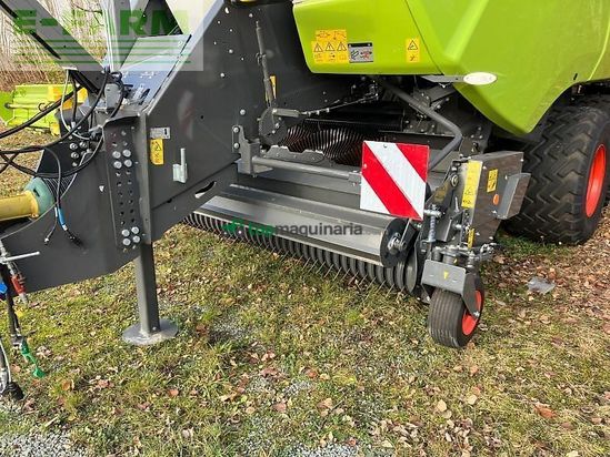 Empacadora gigant - Claas - quadrant 5200 fc tandem