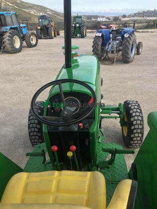 Tractor agrícola - John Deere - 3340