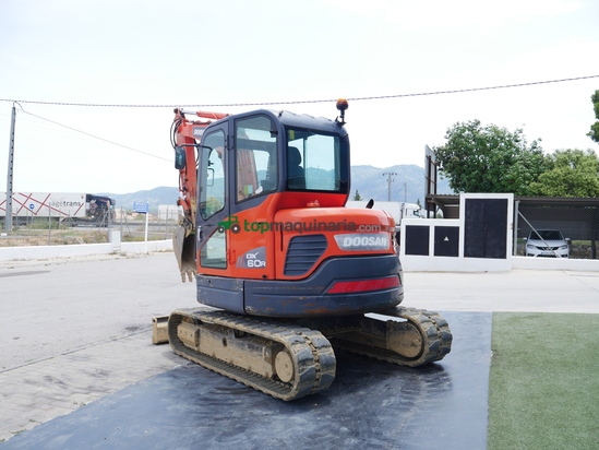 Excavadora - Doosan DX 60 R