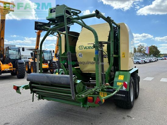 Empacadora gigant - Krone - comprima cv 150 xc