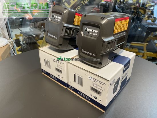 Tractor agrícola - Husqvarna - akku set 2x bli 300  qc 500
