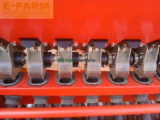 Sembradora - Kuhn - integra gii + hrb303d