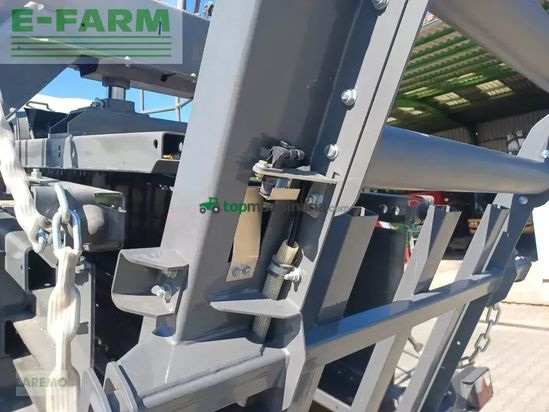 Empacadora gigant - Claas - quadrant 5300 fc evolution