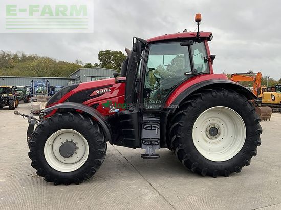 Tractor agrícola - Valtra - t254 versu tractor (st24771)