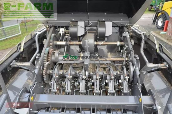 Empacadora gigant - Claas - quadrant 5300 evolution fc tan