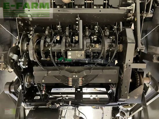 Empacadora gigant - Claas - quadrant 4000