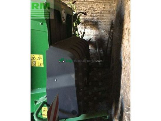 Empacadora gigant - John Deere - v461m