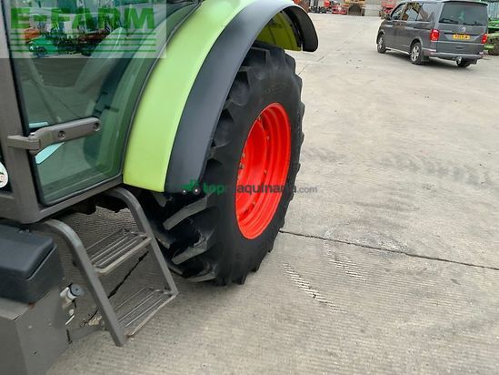 Tractor agrícola - Claas - celtis 426rc tractor (st24608)