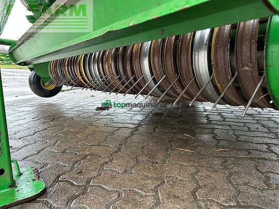 Empacadora gigant - John Deere - 990