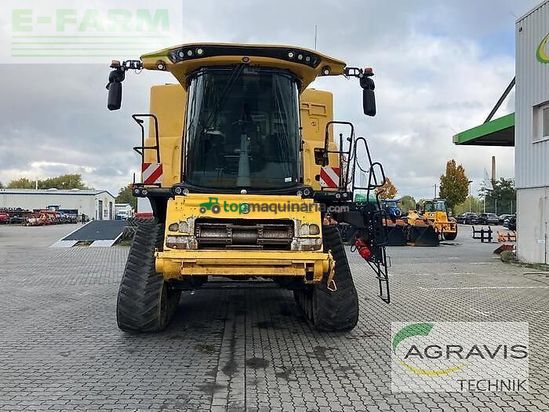 Cosechadora de Cereal - New Holland - cr 9.90 raupe