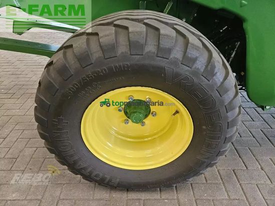 Empacadora gigant - John Deere - v462m