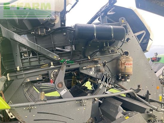 Empacadora gigant - Claas - quadrant 5200 fc tandem