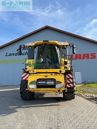 Cosechadora de Cereal - New Holland - cr 9070