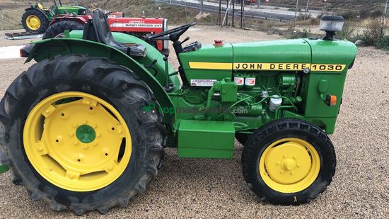 Tractor agrícola - 1030