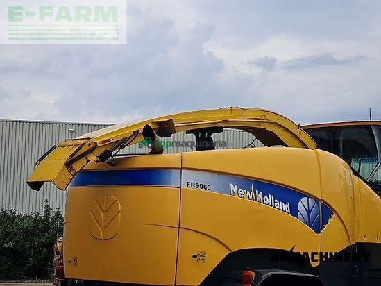 Cosechadora de Cereal - New Holland - fr9060 including kemper 375 plus