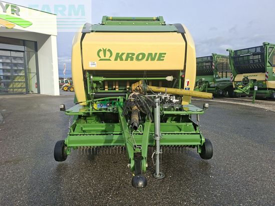 Empacadora gigant - Krone - comprima cv 150 xc