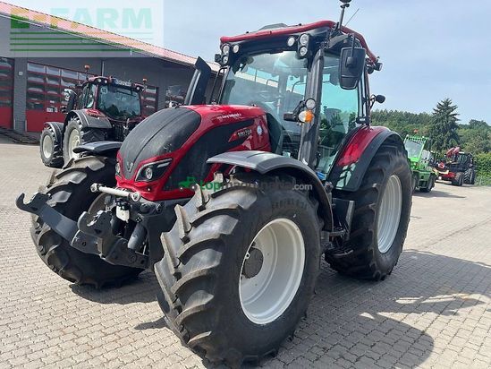 Tractor agrícola - Valtra - n155 a mit rüfa und forstkabine