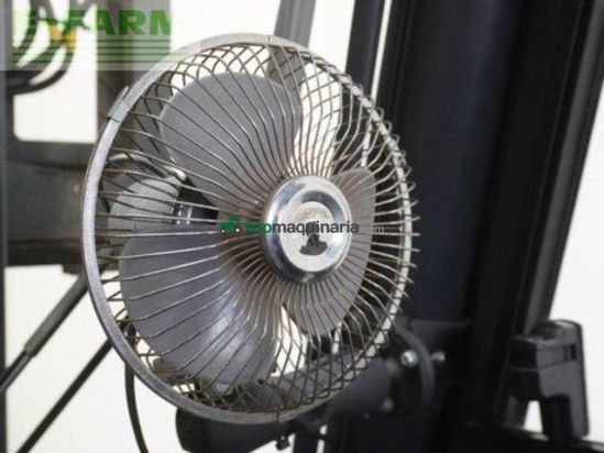 Elevadora - Linde - h 30 d (3b) 393-02