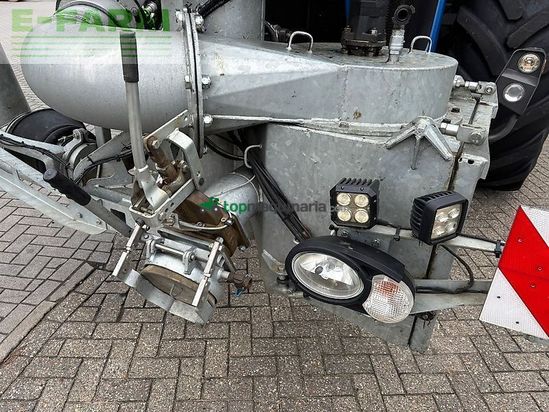 Tractor agrícola - Claas - xerion 4000 & kaweco schwanenhals tridem