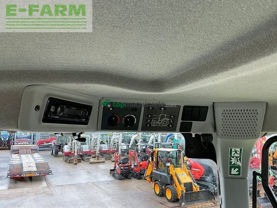 Tractor agrícola - Claas - 810 axion tractor (st25759)