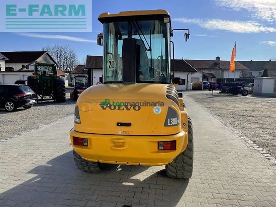 Minicargadora - Volvo - l 30b pro