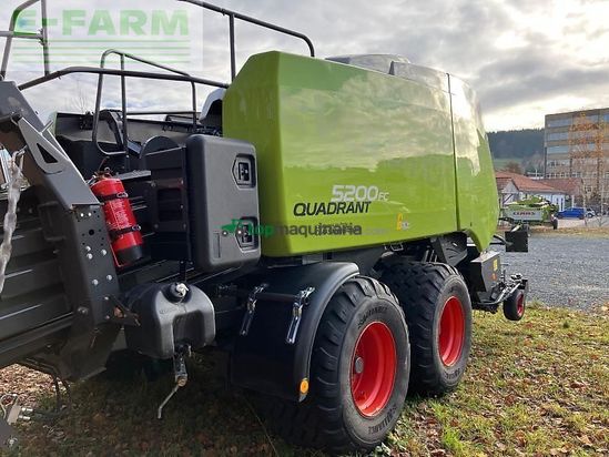 Empacadora gigant - Claas - quadrant 5200 fc tandem