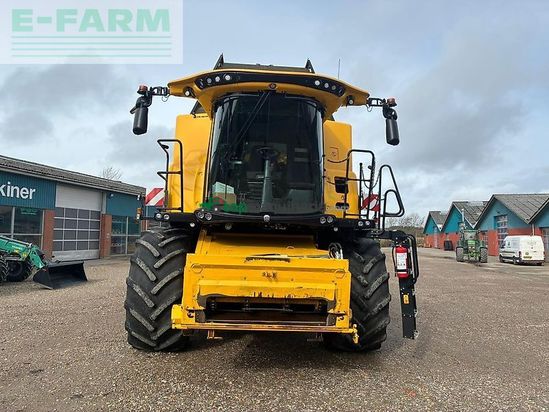 Cosechadora de Cereal - New Holland - cx 8.90 slh