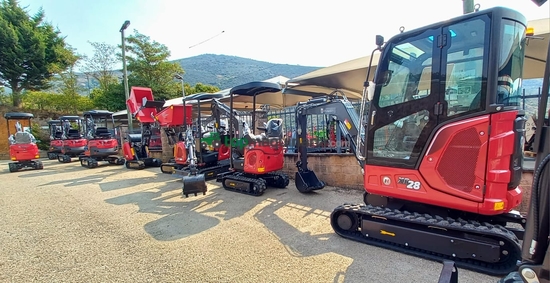 MINIEXCAVADORA HAÜSER XR28 2,8T CON MOTOR KUBOTA