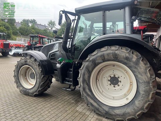 Tractor agrícola - Valtra - n 123 versu Versu