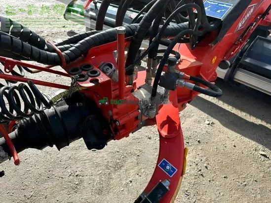 Rastrillo - Kuhn - merge maxx 950