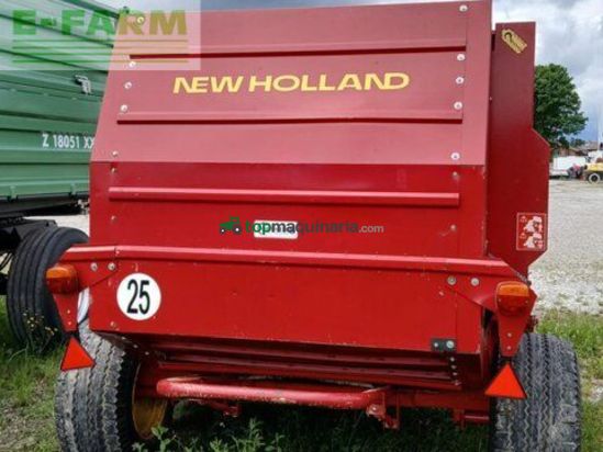 Empacadora gigant - New Holland - 548 cropcutter
