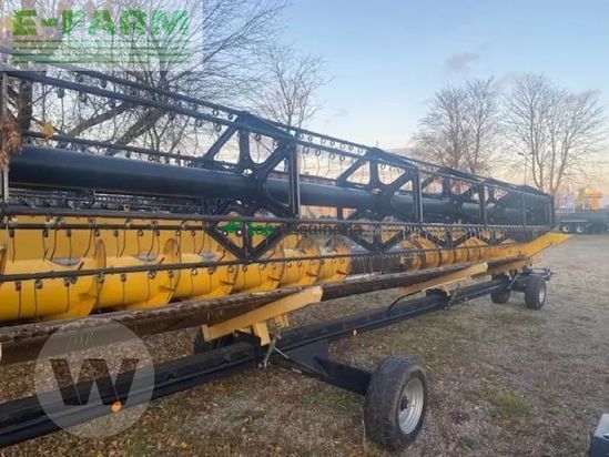 Cabezal - New Holland - 9,15m varifeed