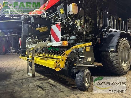 Empacadora gigant - Pöttinger - impress 185 vc pro