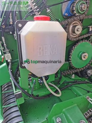 Empacadora gigant - John Deere - v461m