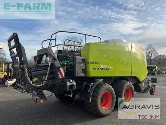 Empacadora gigant - Claas - quadrant 5200 fc tandem