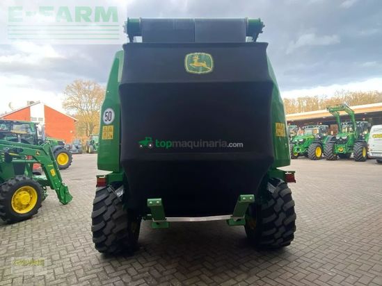 Empacadora gigant - John Deere - 990