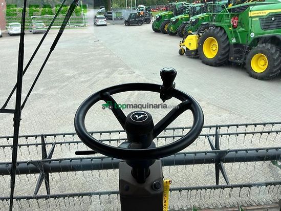Cosechadora de Cereal - John Deere - t560