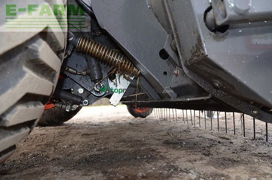 Empacadora gigant - Claas - variant 585 rc pro