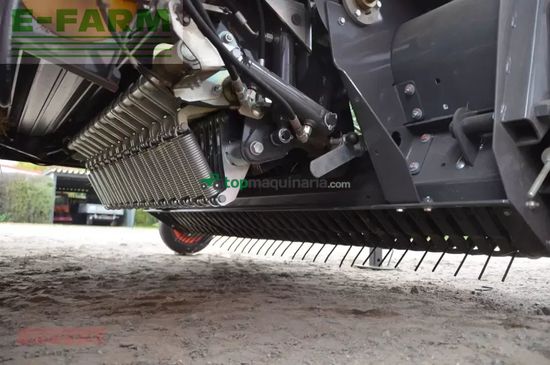 Empacadora gigant - Claas - rollant 630 rc uniwrap